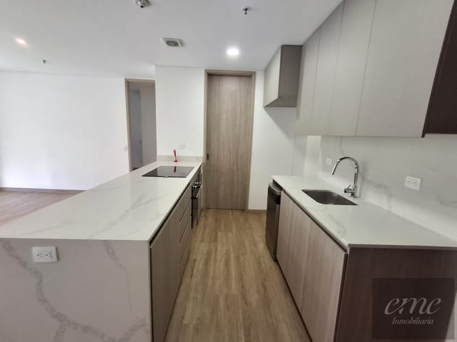Apartamento de 2 alcobas en arriendo en La Convencion, Rionegro, 105 m² · foto 3 de 21
