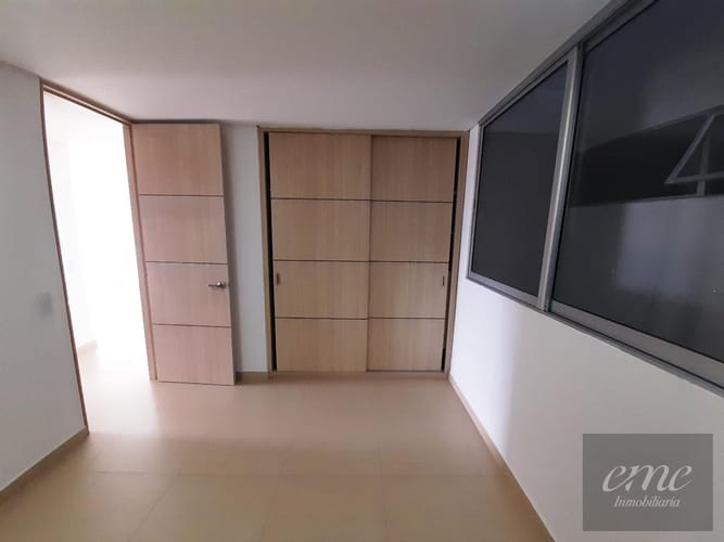 Apartamento de 3 alcobas en venta en Centro, Bello, 78 m² · foto 3 de 16