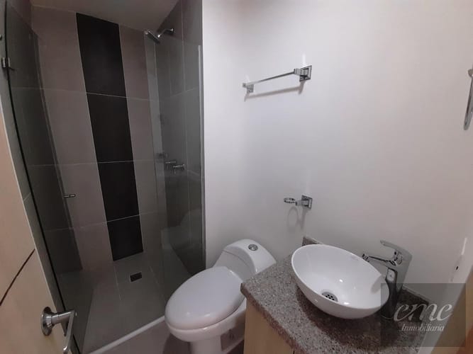 Apartamento de 3 alcobas en venta en Centro, Bello, 78 m² · foto 5 de 16