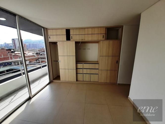 Apartamento de 3 alcobas en venta en Centro, Bello, 78 m² · foto 8 de 16