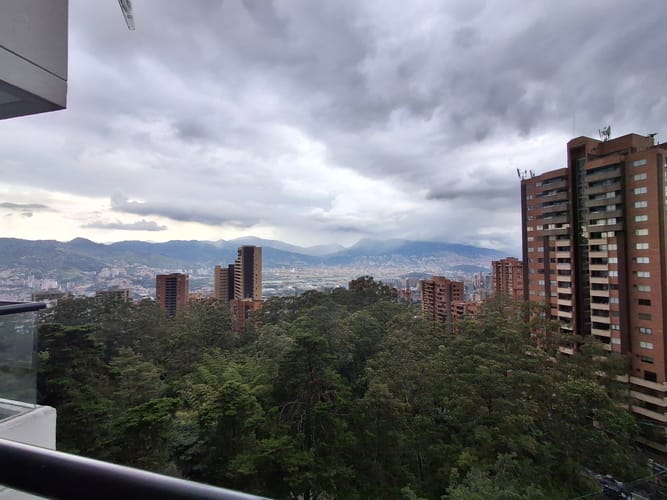 Apartamento de 2 alcobas en venta en Transversal Superior, Medellín, 154 m² · foto 10 de 24