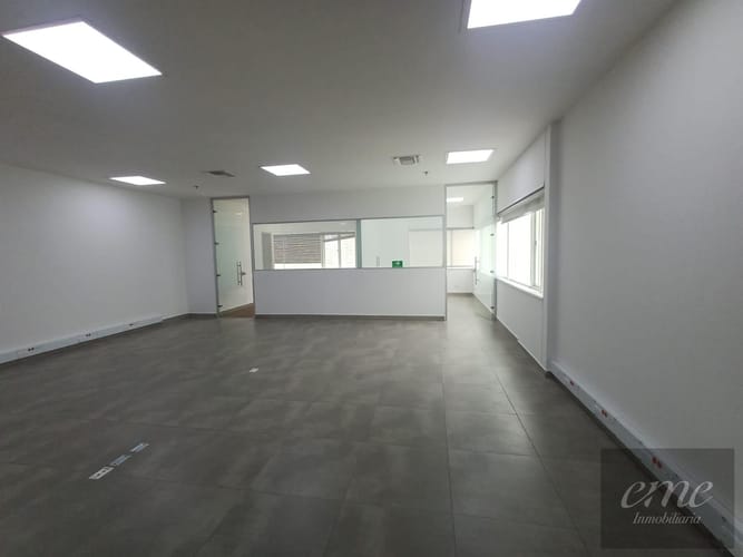 Oficina en arriendo en Urbanizacion El Pinar Alto, Medellín, 93 m² · foto 4 de 17