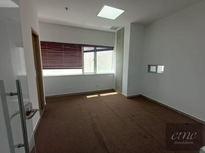 Oficina en arriendo en Urbanizacion El Pinar Alto, Medellín, 93 m² · foto 8 de 17