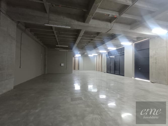 Bodega en arriendo en El Carmelo, Itagüí, 300 m² · foto 20 de 22