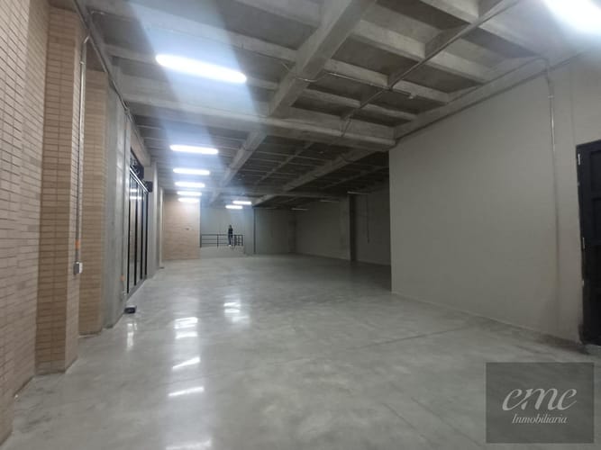 Bodega en arriendo en El Carmelo, Itagüí, 300 m² · foto 22 de 22