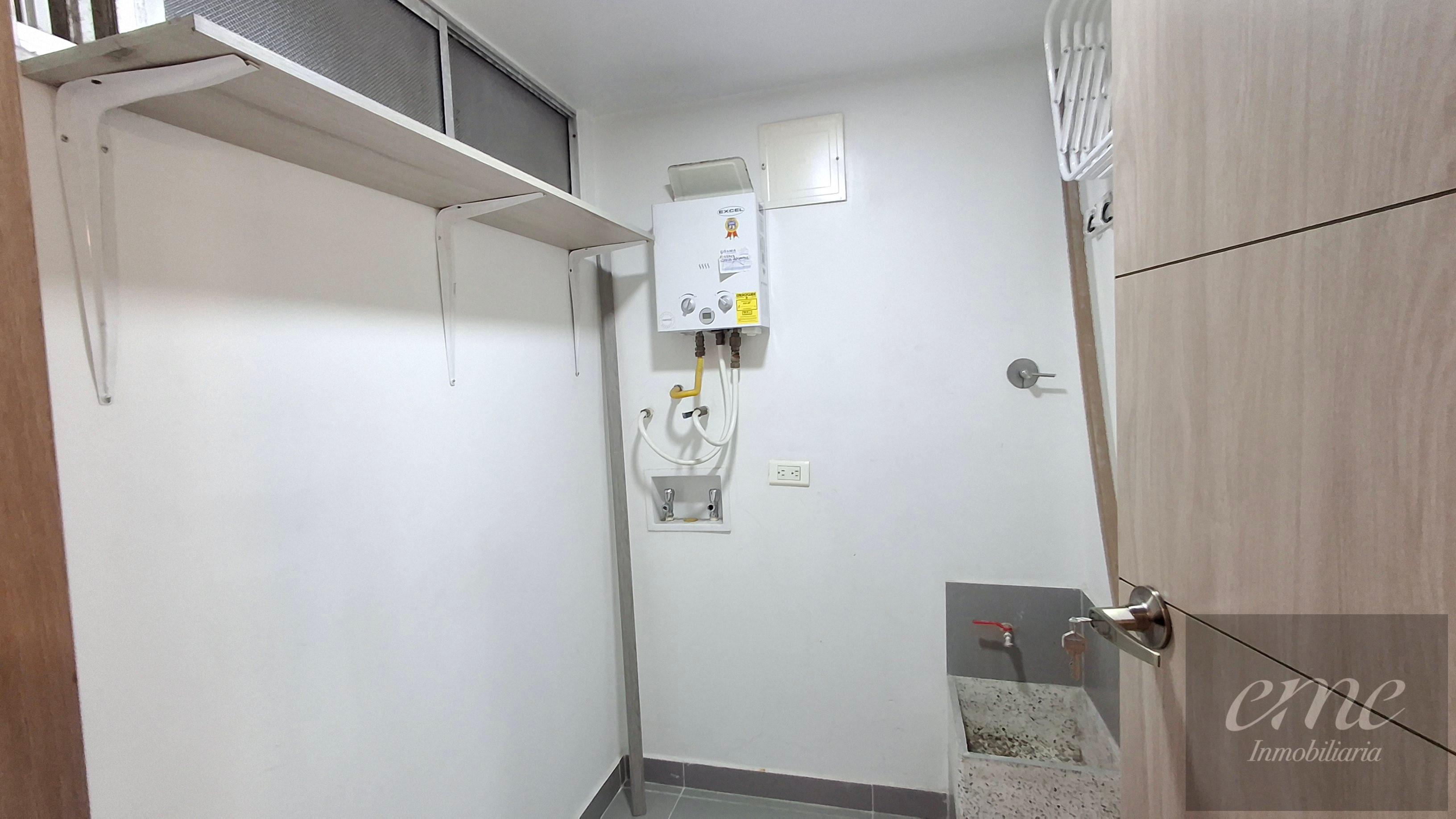 Apartamento en arriendo en Vía Las Palmas, Medellín · foto 2 de 20