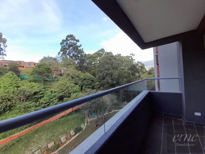 Apartamento de 2 alcobas en venta en Rodeo Alto, Medellín, 50 m² · foto 4 de 10