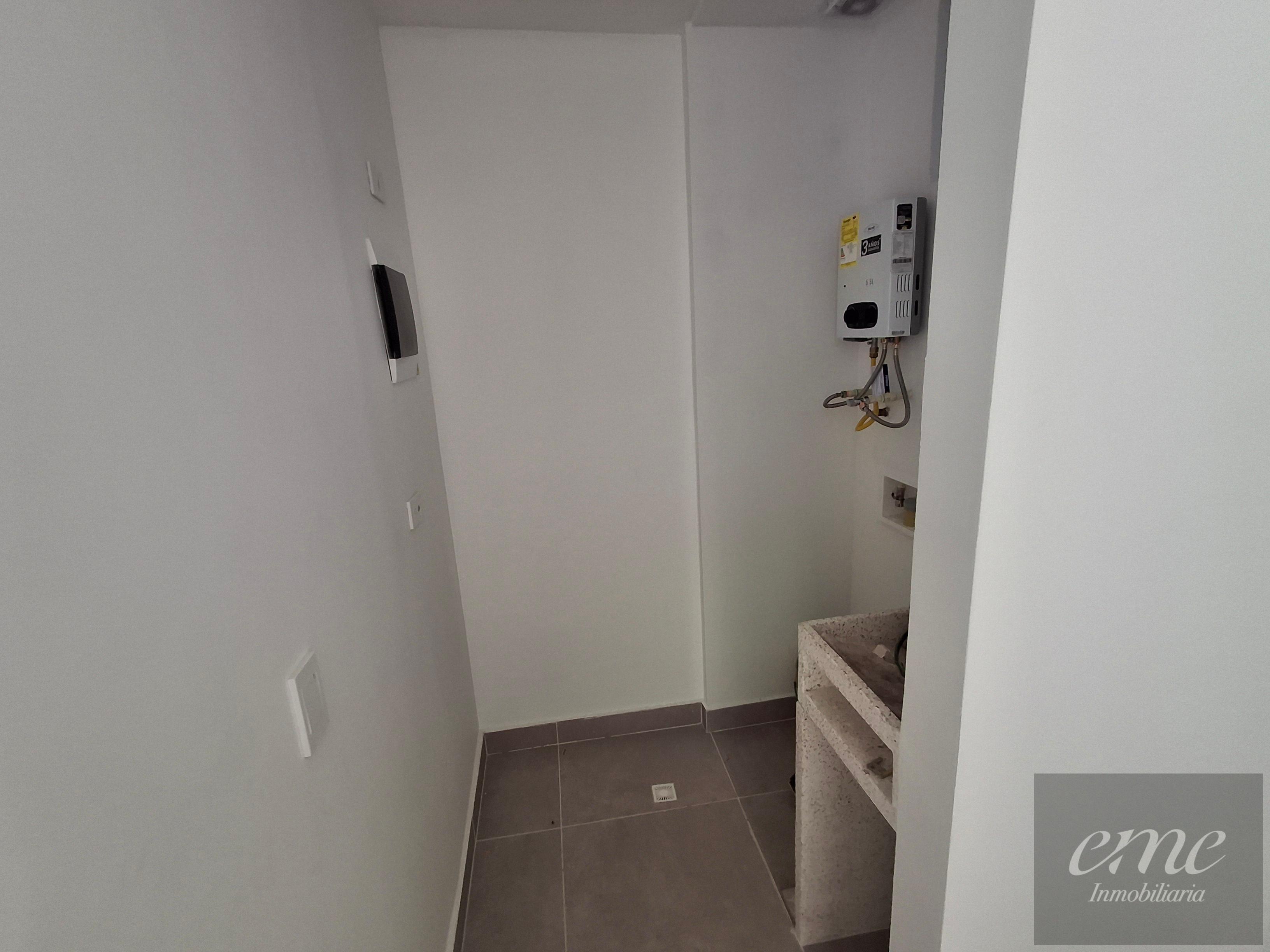 Apartamento en venta en Rodeo Alto, Medellín · foto 2 de 15