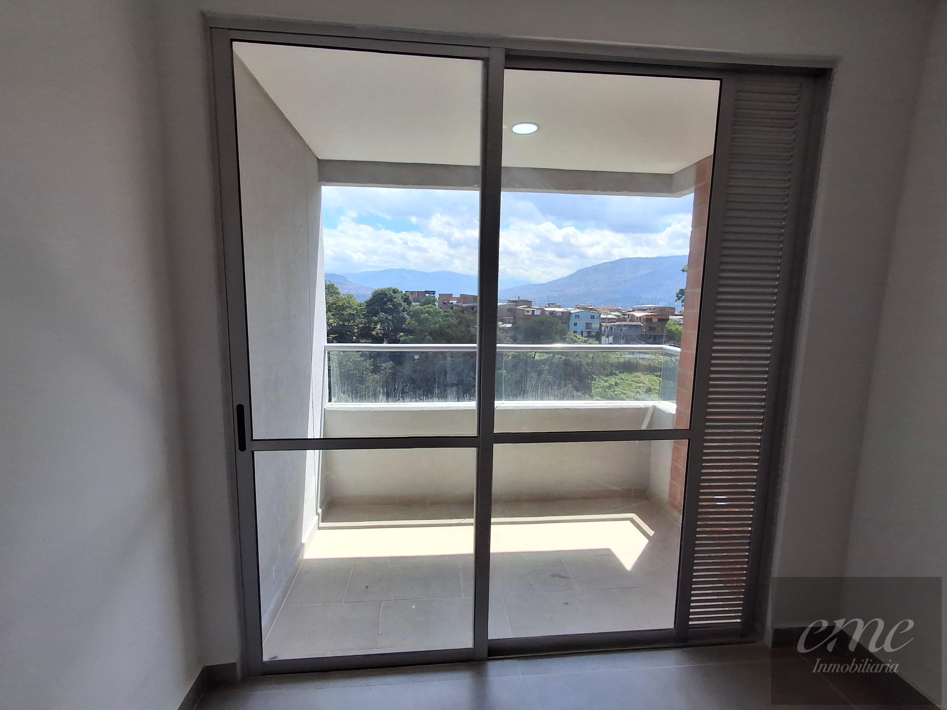 Apartamento en venta en Rodeo Alto, Medellín · foto 3 de 15