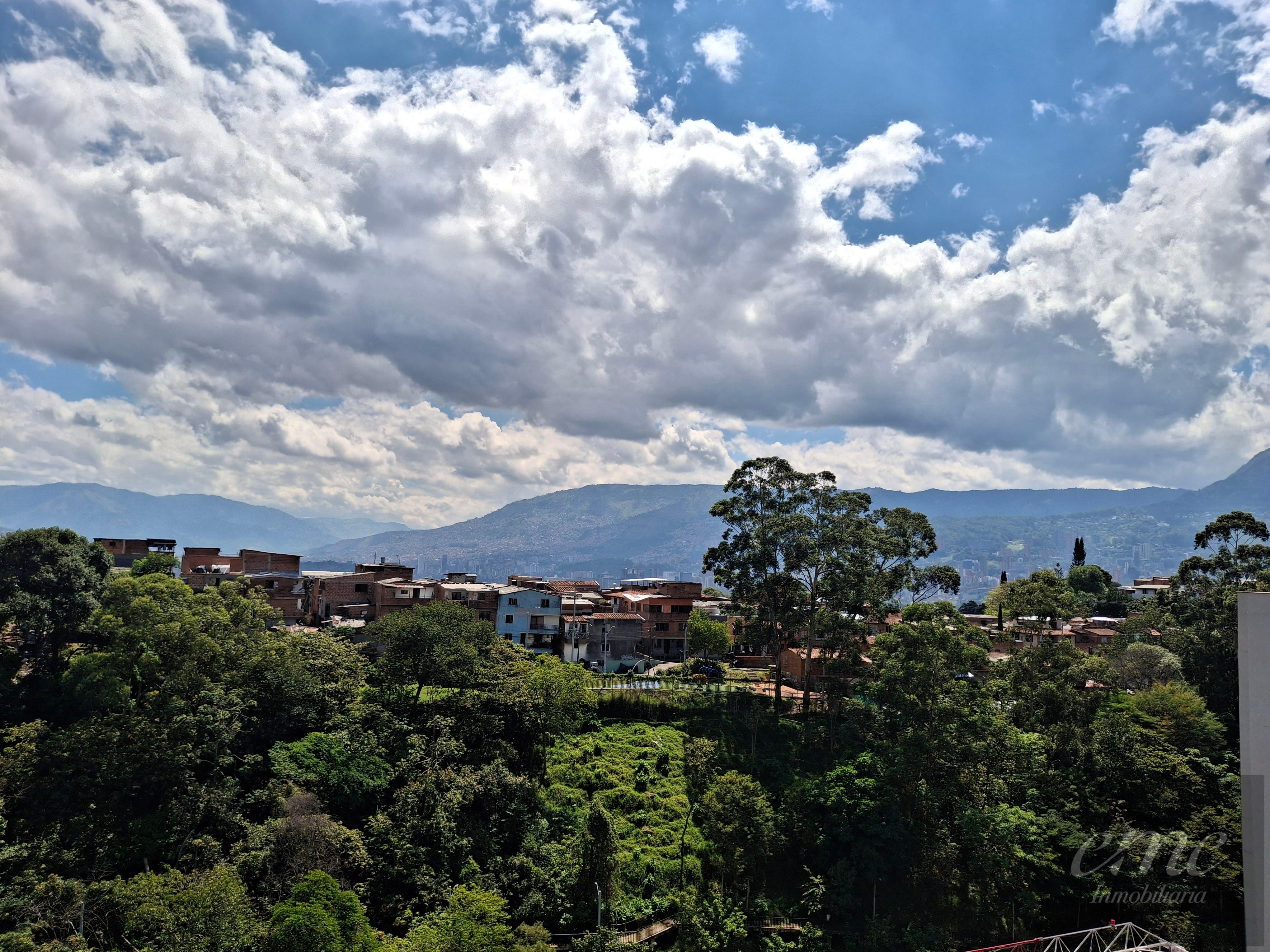 Apartamento en venta en Rodeo Alto, Medellín · foto 4 de 15