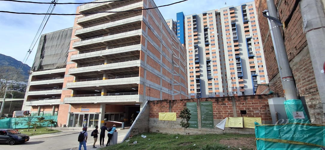 Apartamento de 2 alcobas en venta en Estacion Villa, Copacabana, 53 m² · foto 18 de 18
