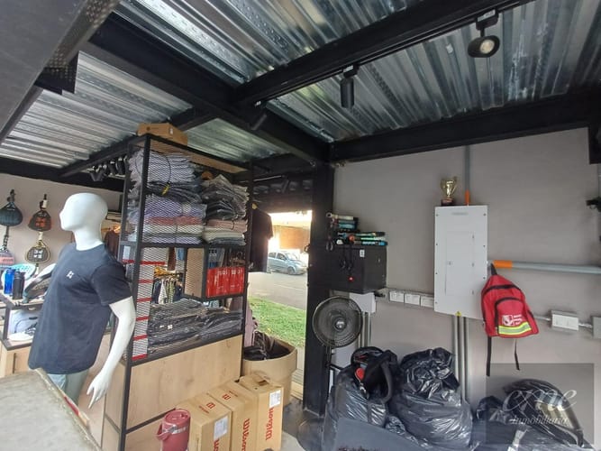 Local en arriendo en Cuarta Brigada, Medellín, 12 m² · foto 2 de 5