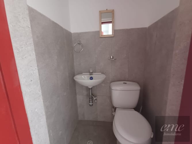 Local en arriendo en Cuarta Brigada, Medellín, 35 m² · foto 2 de 5