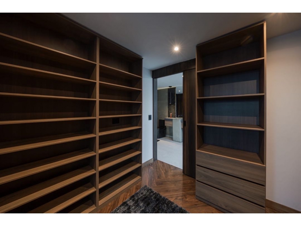 Apartamento en venta en El Poblado, Medellín · foto 8 de 11