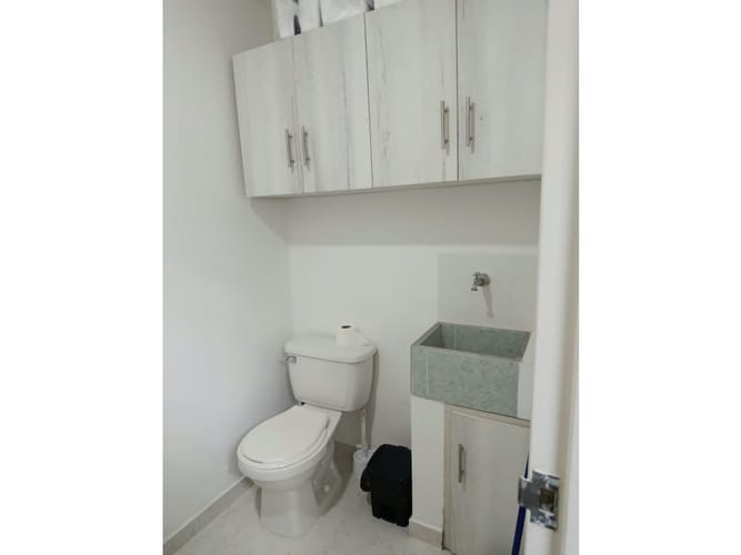 Oficina en arriendo en Nueva Villa De Aburrá, Medellín, 35 m² · foto 6 de 6
