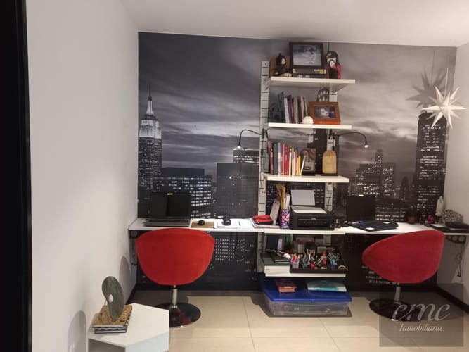 Apartamento de 2 alcobas en venta en El Tesoro, Medellín, 150 m² · foto 3 de 16