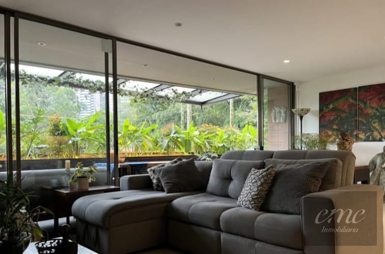 Apartamento de 2 alcobas en venta en El Tesoro, Medellín, 150 m² · foto 11 de 16