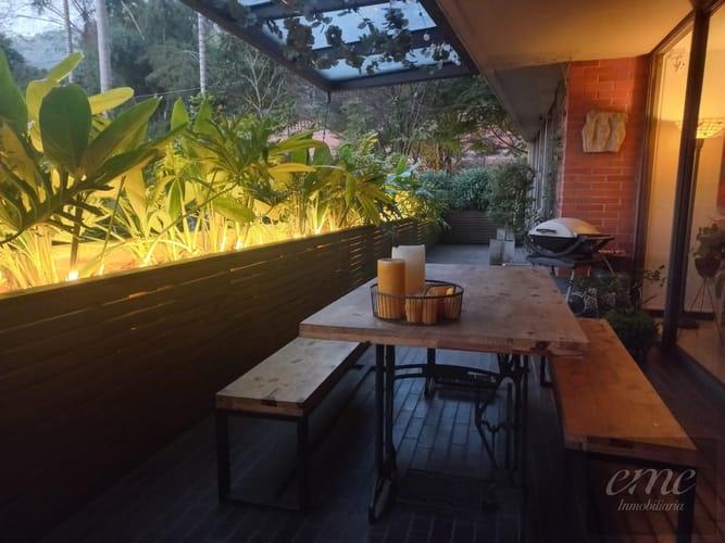 Apartamento de 2 alcobas en venta en El Tesoro, Medellín, 150 m² · foto 13 de 16