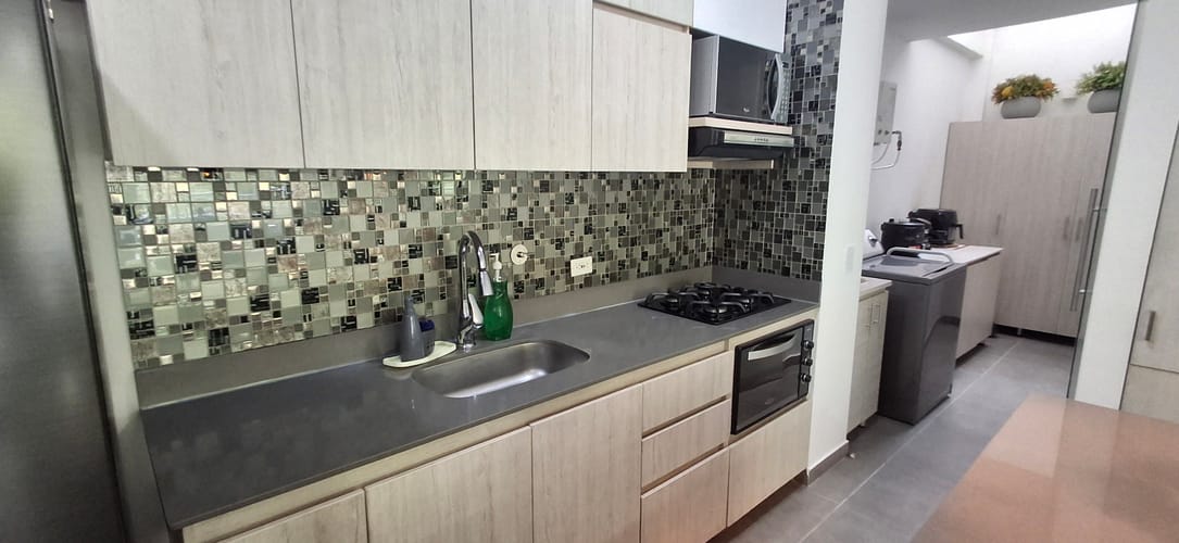 Apartamento de 3 alcobas en venta en Escobero, Envigado, 199 m² · foto 8 de 24