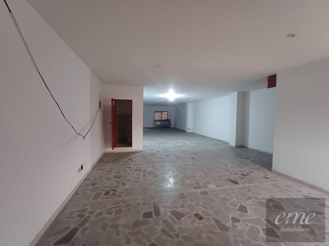 Bodega en arriendo en Caribe, Medellín, 137 m² · foto 3 de 7