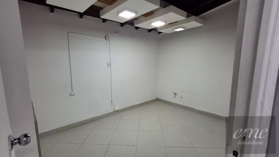 Local en arriendo en Conquistadores, Medellín, 81 m² · foto 5 de 12