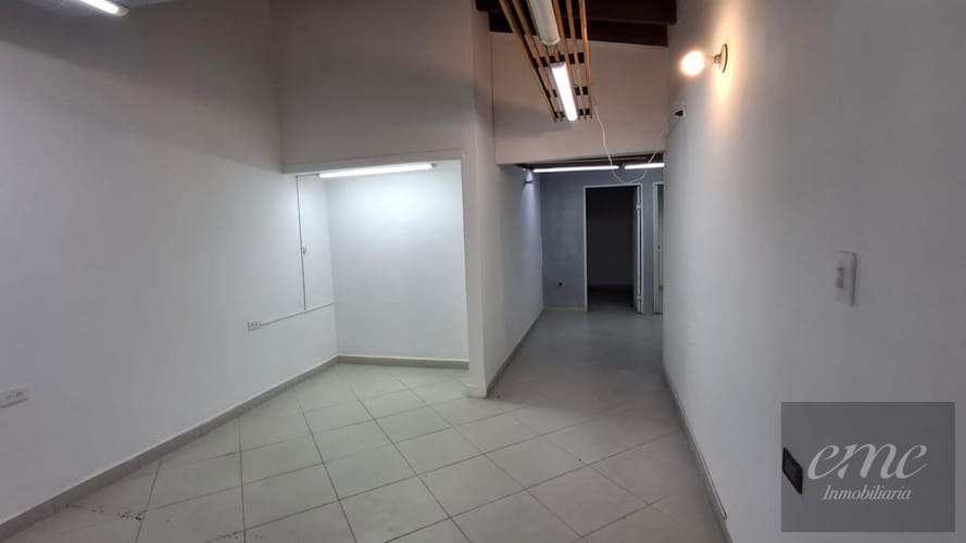 Local en arriendo en Conquistadores, Medellín, 81 m² · foto 10 de 12