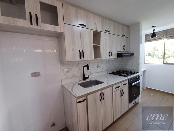Apartamento de 3 alcobas en venta en Asomadera No.2, Medellín, 65 m² · foto 5 de 21