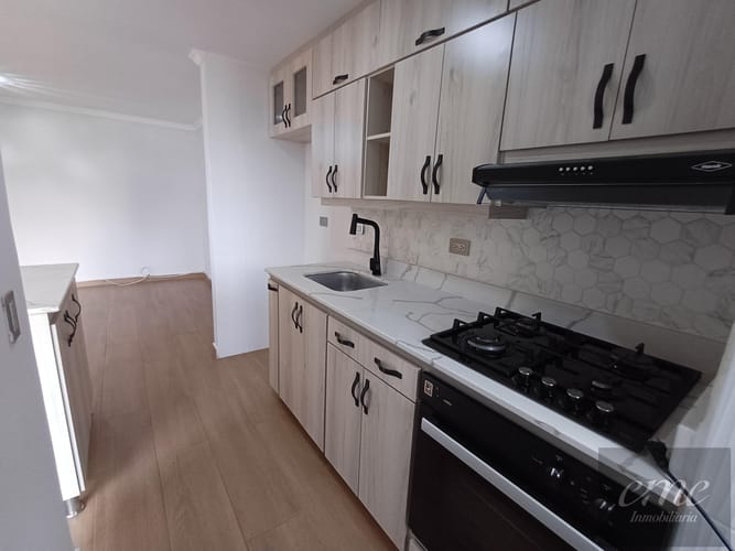 Apartamento de 3 alcobas en venta en Asomadera No.2, Medellín, 65 m² · foto 7 de 21