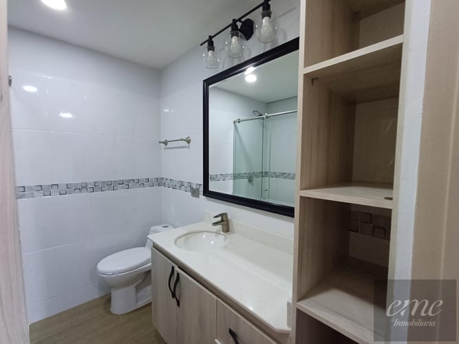 Apartamento de 3 alcobas en venta en Asomadera No.2, Medellín, 65 m² · foto 19 de 21