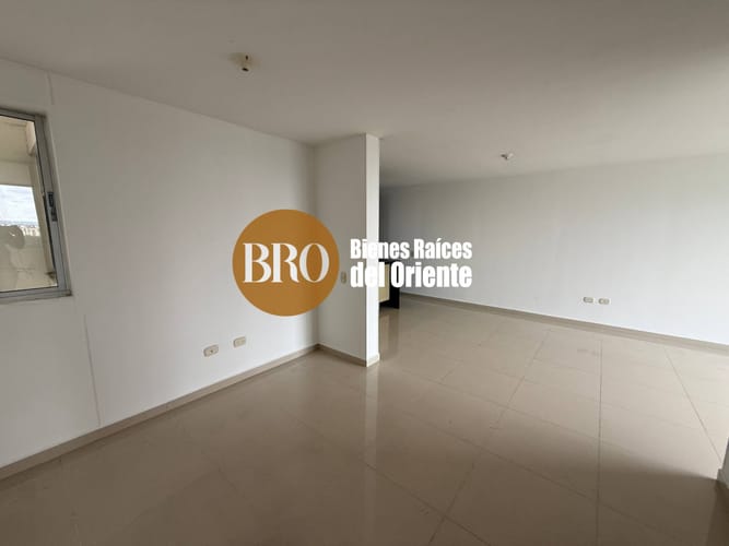 Apartamento de 3 alcobas en venta en Lagos I, Floridablanca, 95 m² · foto 4 de 15