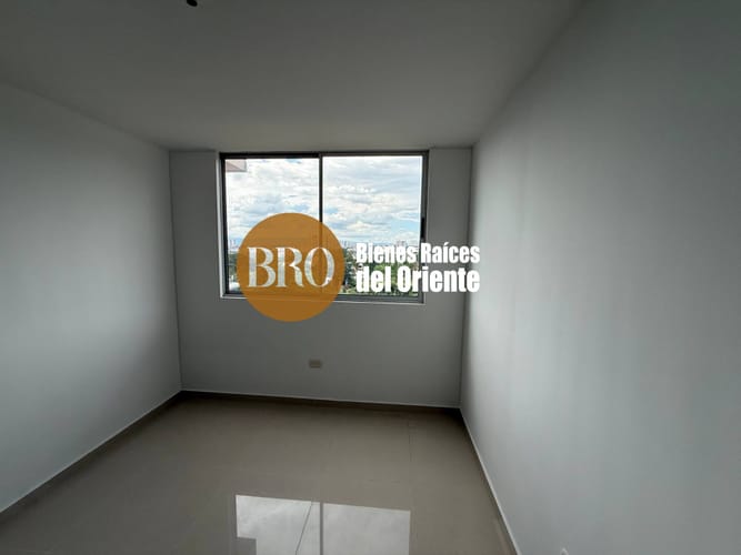 Apartamento de 3 alcobas en venta en Lagos I, Floridablanca, 95 m² · foto 9 de 15