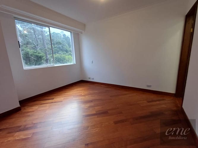 Apartamento de 4 alcobas en arriendo en Vizcaya, Medellín, 260 m² · foto 16 de 24