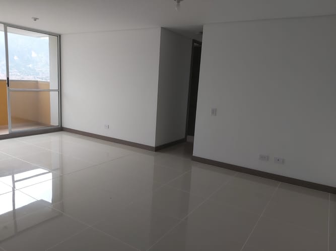 Apartamento de 3 alcobas en venta en Machado, Copacabana, 61 m² · foto 4 de 14