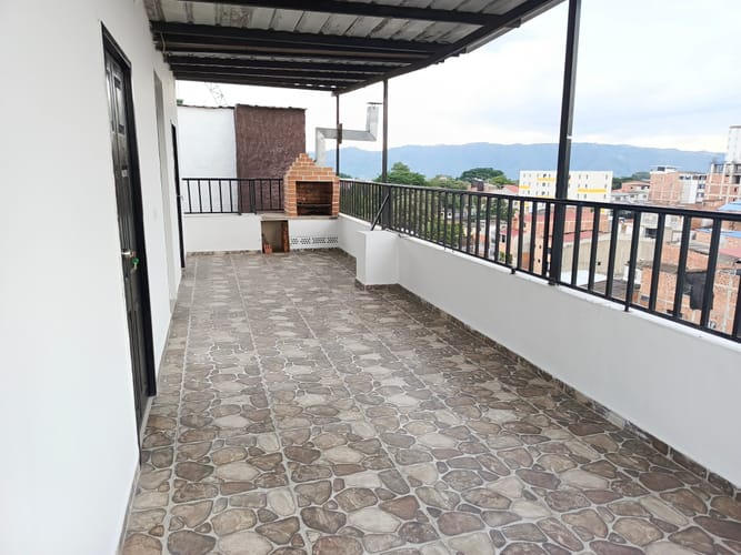 Apartamento de 5 alcobas en venta en Alfonso Lopez, Bucaramanga, 125 m² · foto 2 de 10