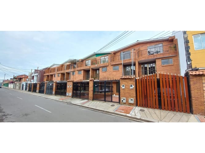 Casa de 3 alcobas en arriendo en Cota, 170 m² · foto 3 de 24