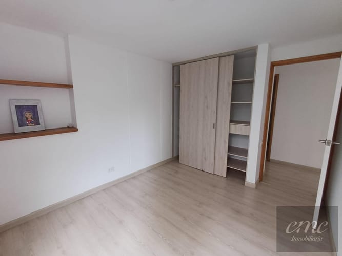 Apartamento de 3 alcobas en arriendo en Transversal Superior, Medellín, 110 m² · foto 4 de 24