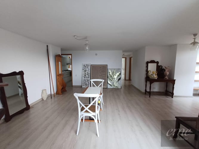 Apartamento de 3 alcobas en arriendo en Transversal Superior, Medellín, 110 m² · foto 5 de 24