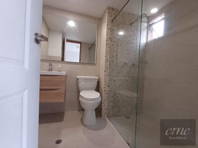 Apartamento de 3 alcobas en arriendo en Transversal Superior, Medellín, 110 m² · foto 13 de 24