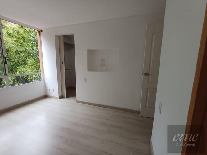 Apartamento de 3 alcobas en arriendo en Transversal Superior, Medellín, 110 m² · foto 18 de 24