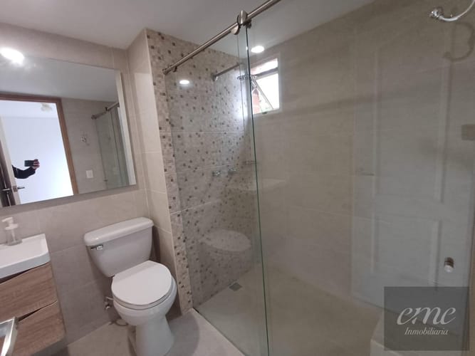 Apartamento de 3 alcobas en arriendo en Transversal Superior, Medellín, 110 m² · foto 21 de 24