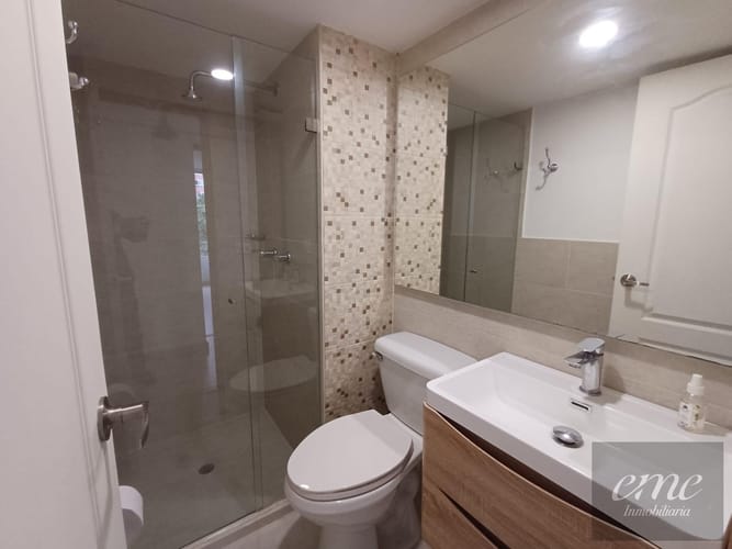 Apartamento de 3 alcobas en arriendo en Transversal Superior, Medellín, 110 m² · foto 22 de 24