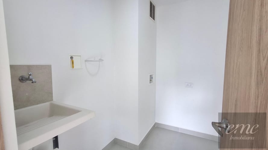 Apartamento de 2 alcobas en venta en La Chinca, La Estrella, 60 m² · foto 4 de 14