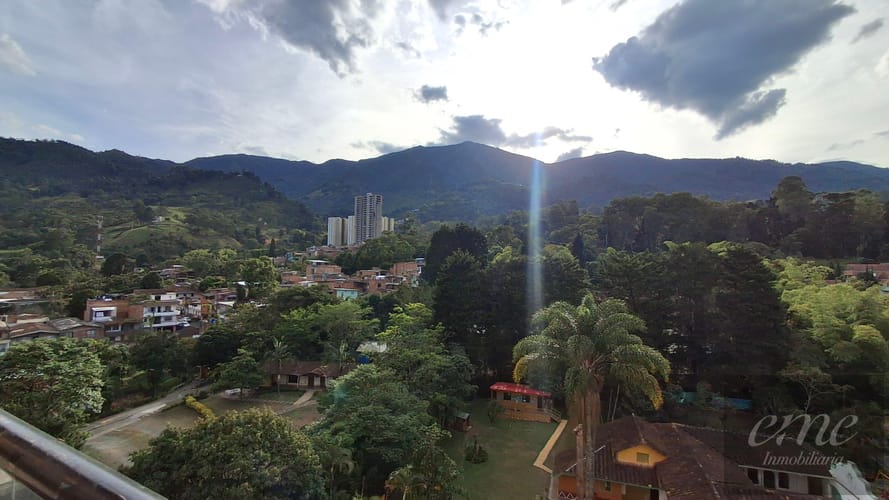 Apartamento de 2 alcobas en venta en La Chinca, La Estrella, 60 m² · foto 10 de 14