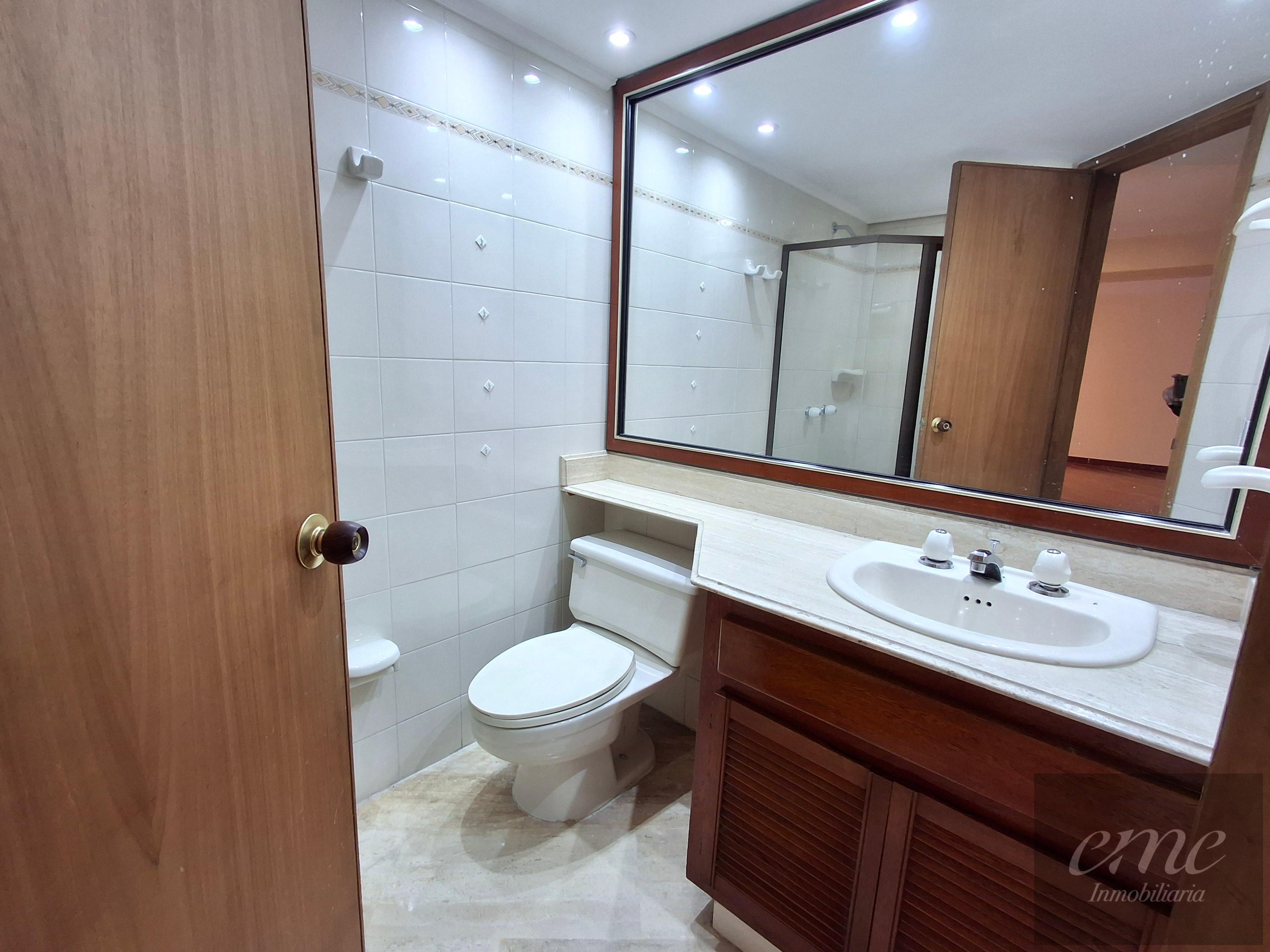 Apartamento en arriendo en La Florida, Medellín · foto 6 de 24