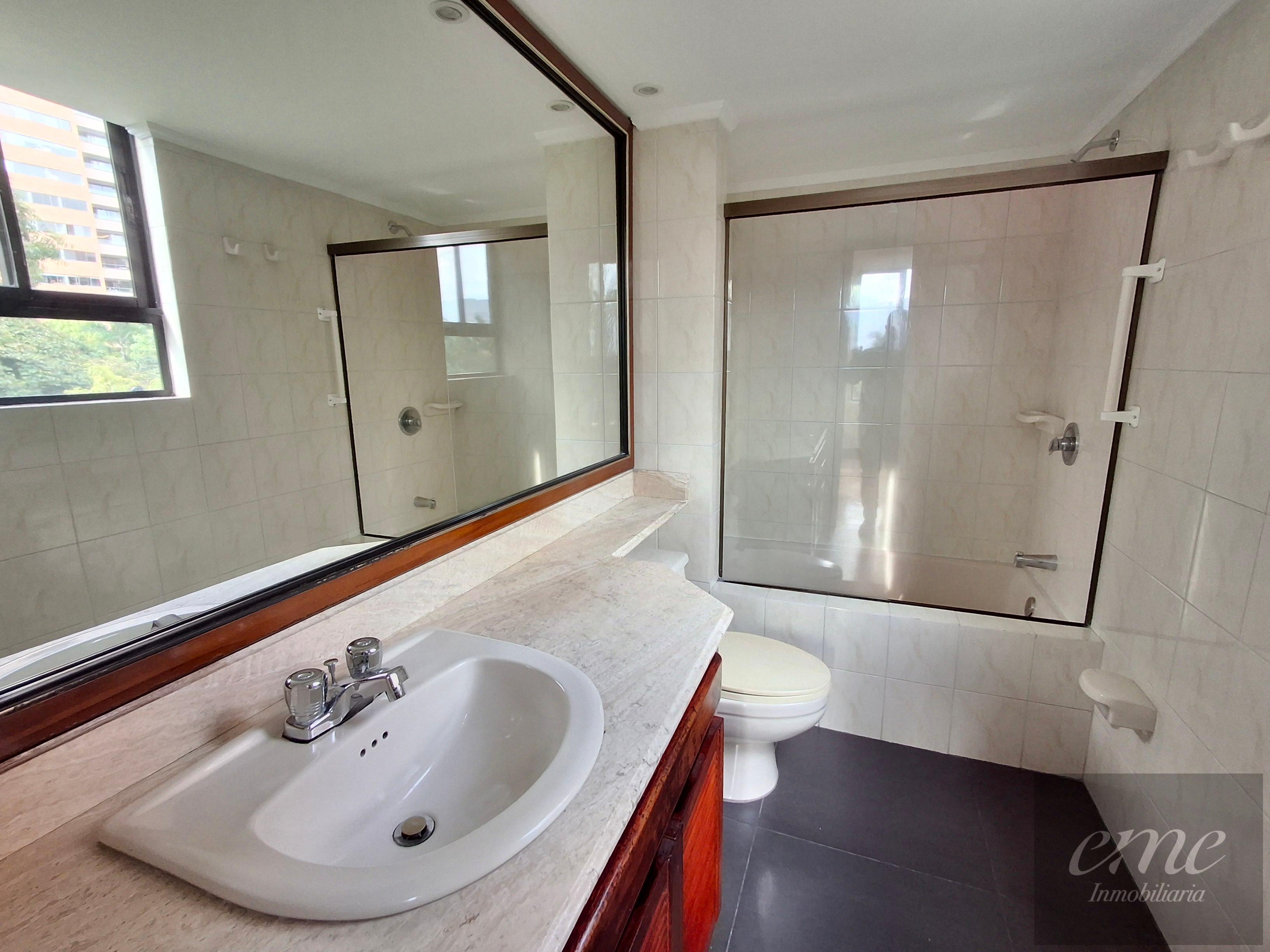Apartamento en arriendo en La Florida, Medellín · foto 17 de 24