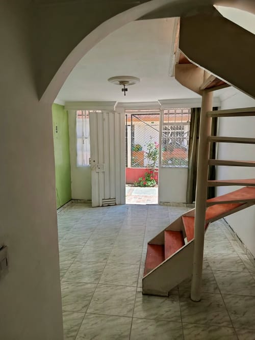 Casa en venta en Rodesia, Bogotá · foto 2 de 19