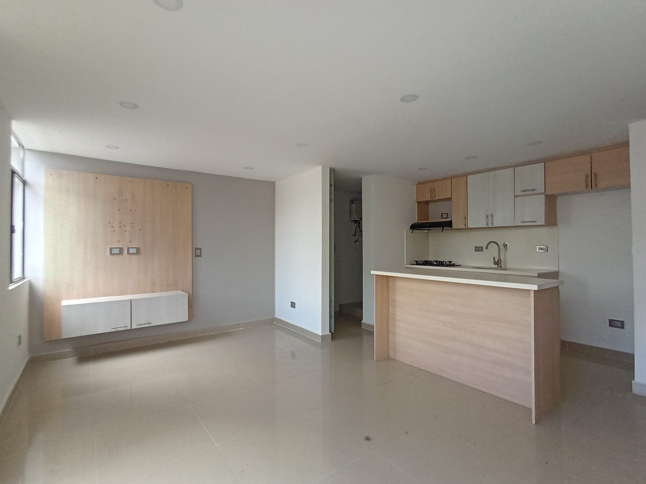 Apartamento en venta en La America, Medellín · foto 3 de 18