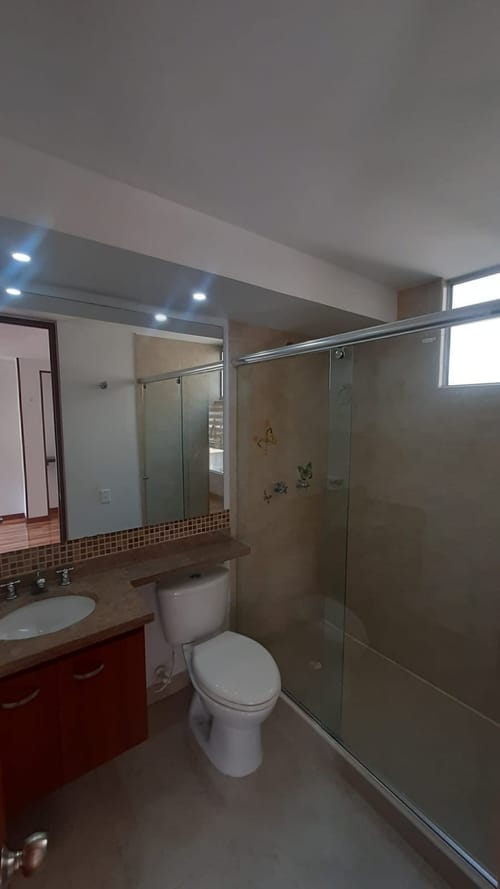Apartamento de 3 alcobas en venta en Zona Centro, Madrid, 75 m² · foto 20 de 24