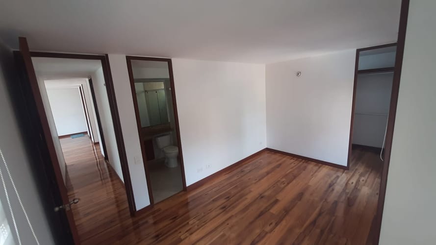 Apartamento de 3 alcobas en venta en Zona Centro, Madrid, 75 m² · foto 10 de 24