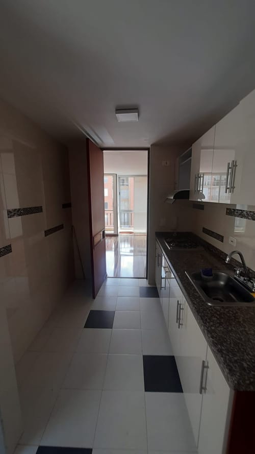 Apartamento de 3 alcobas en venta en Zona Centro, Madrid, 75 m² · foto 4 de 24